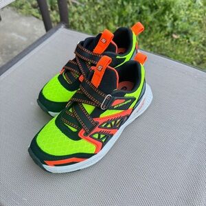 Skechers Kids' Neon Green and Orange Sneakers. Size: 1  Price is $17